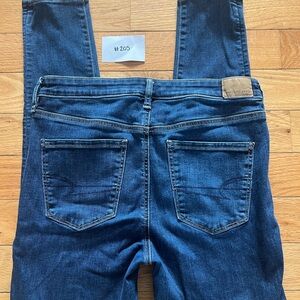 American Eagle Women's size 10 Next level stretch EUC high Rise jegging Jeans